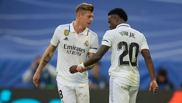 โครสเผย