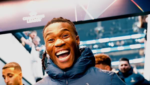 ไก่แถลงหนุน